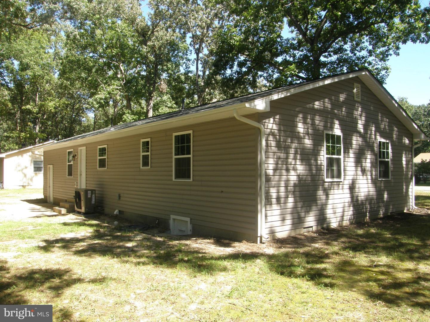 22337 Sandra Ln Property Photo 7