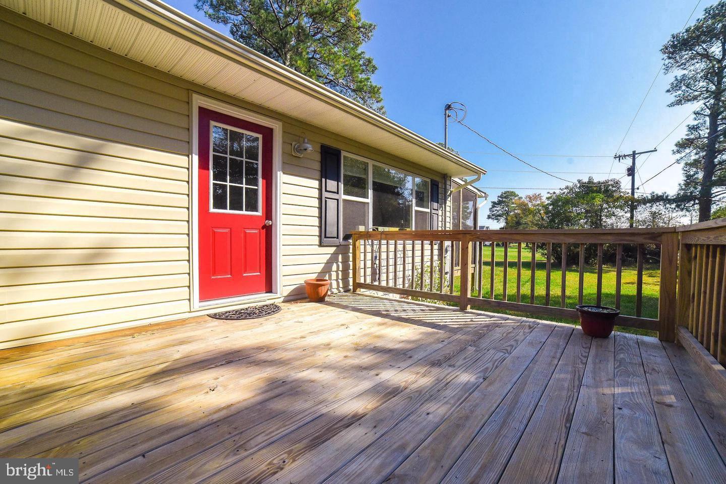16100 Thomas Rd Property Photo 3