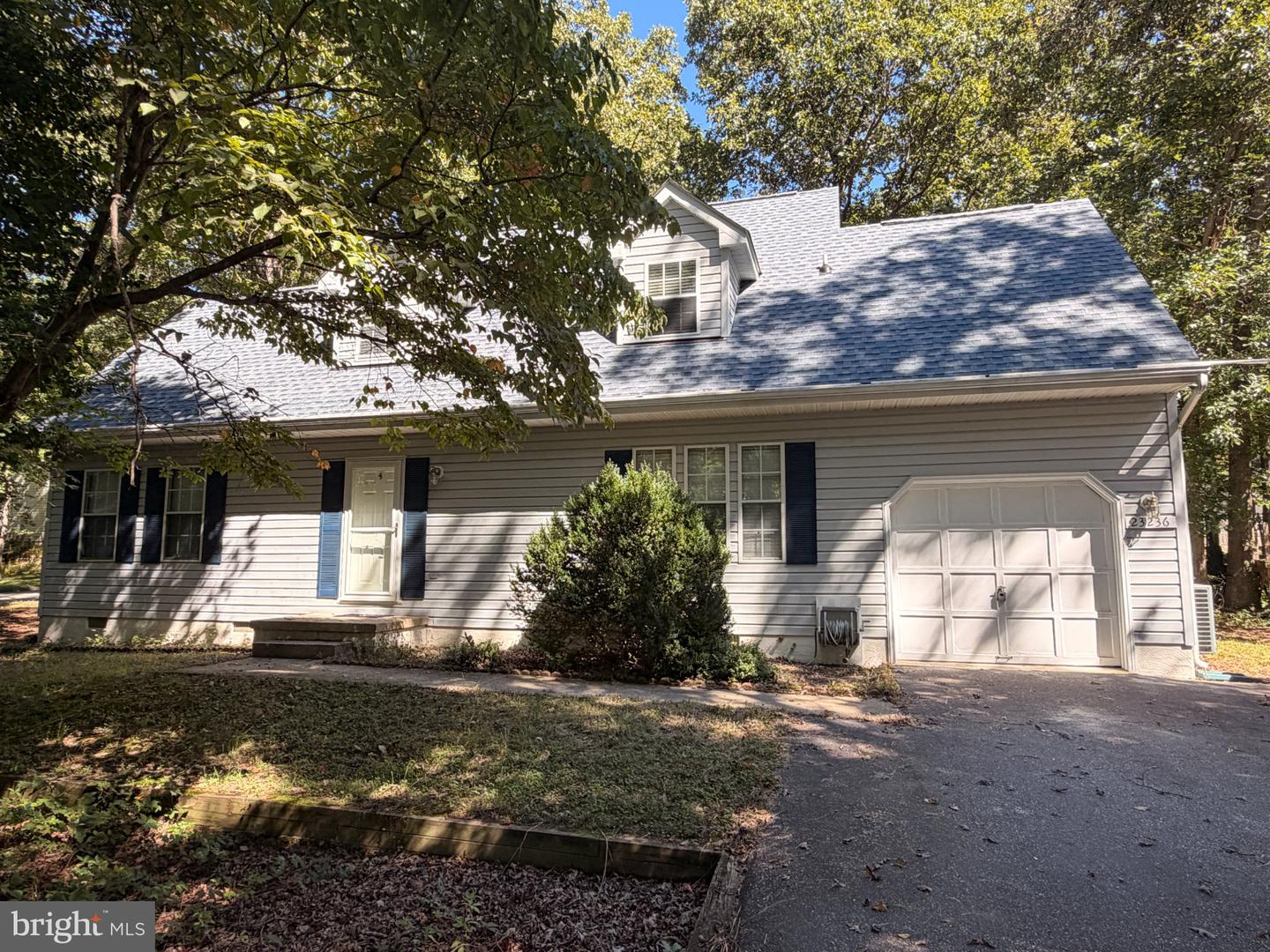 23236 Hickory Nut Dr Property Photo 1