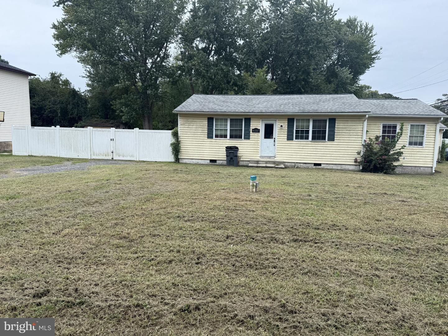 40327 DOCKSER DR Property Photo 1