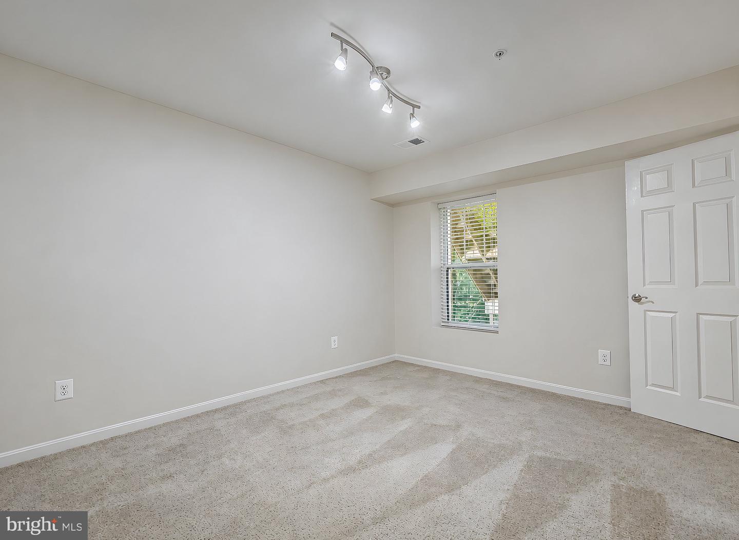 23302 Sugarbush St Property Photo 66