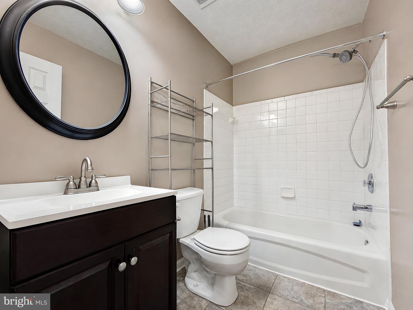 45525 Coosan Ct Property Photo 5