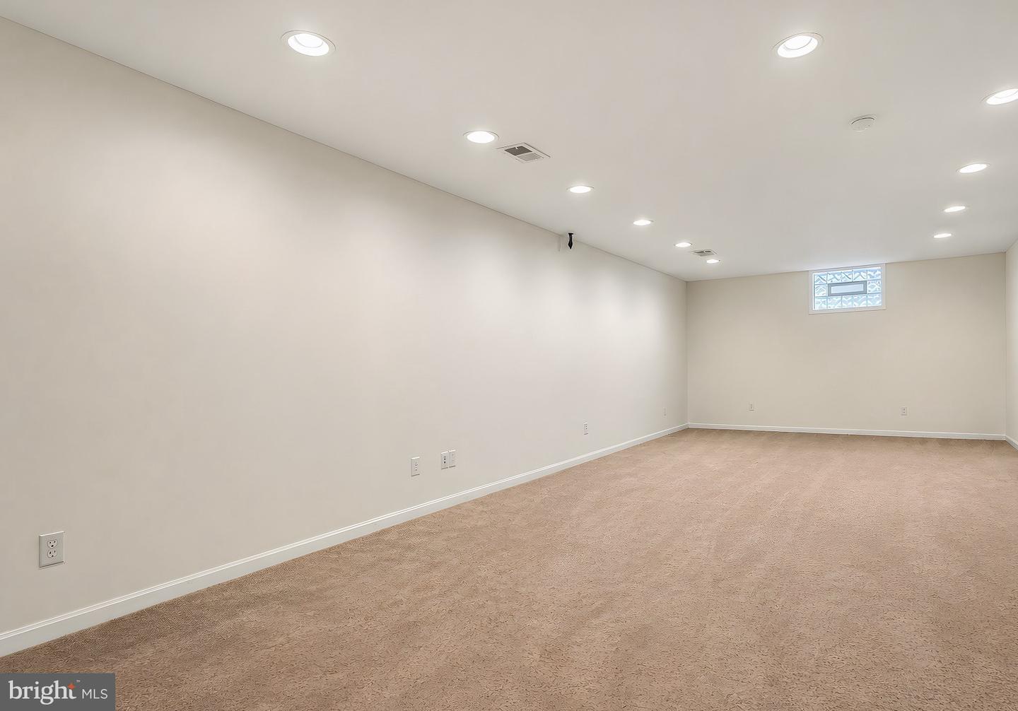45525 Coosan Ct Property Photo 7