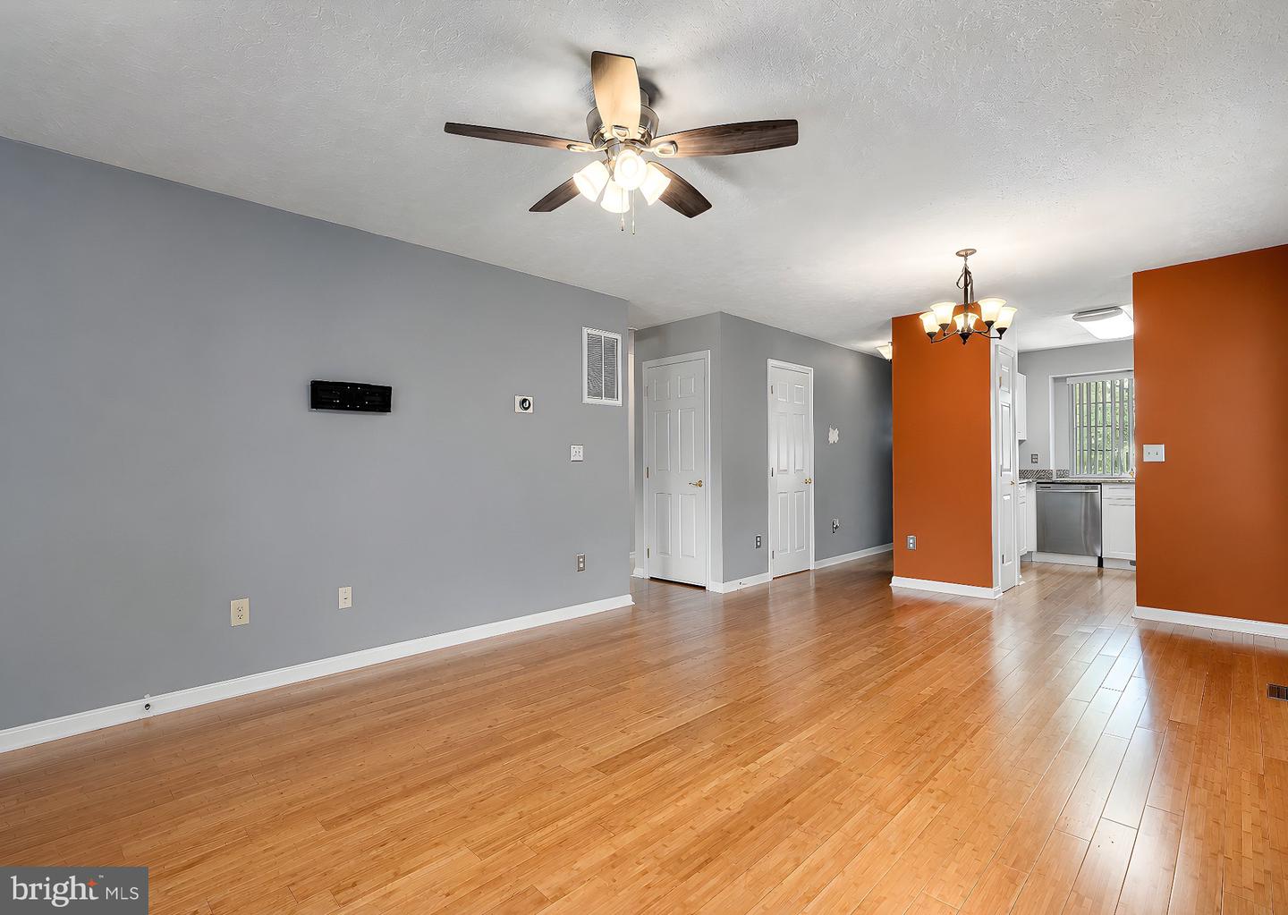 45525 Coosan Ct Property Photo 10
