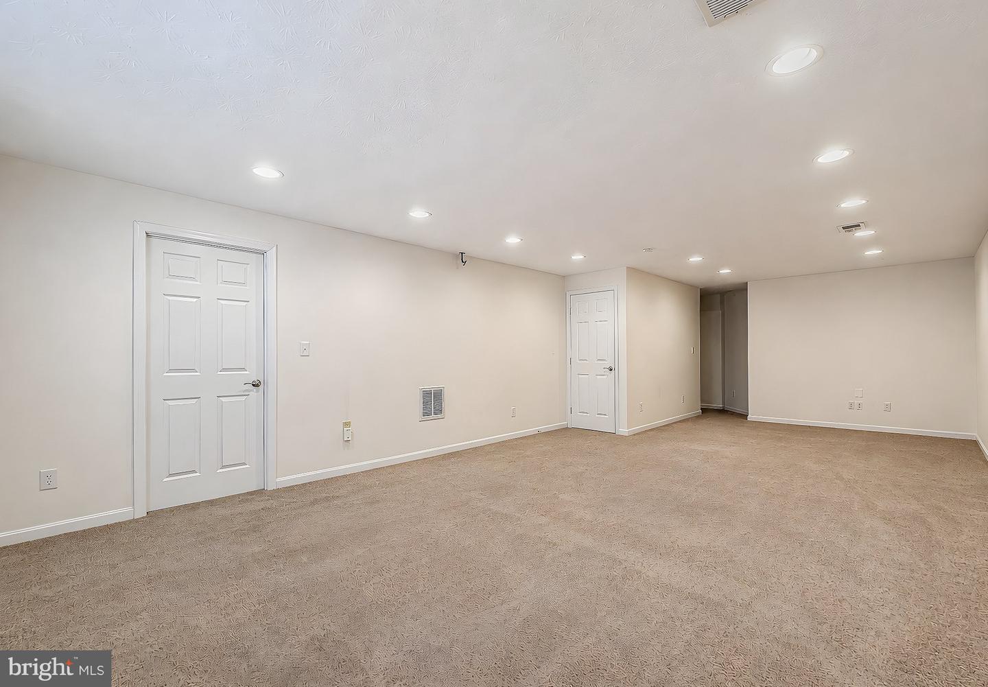 45525 Coosan Ct Property Photo 28