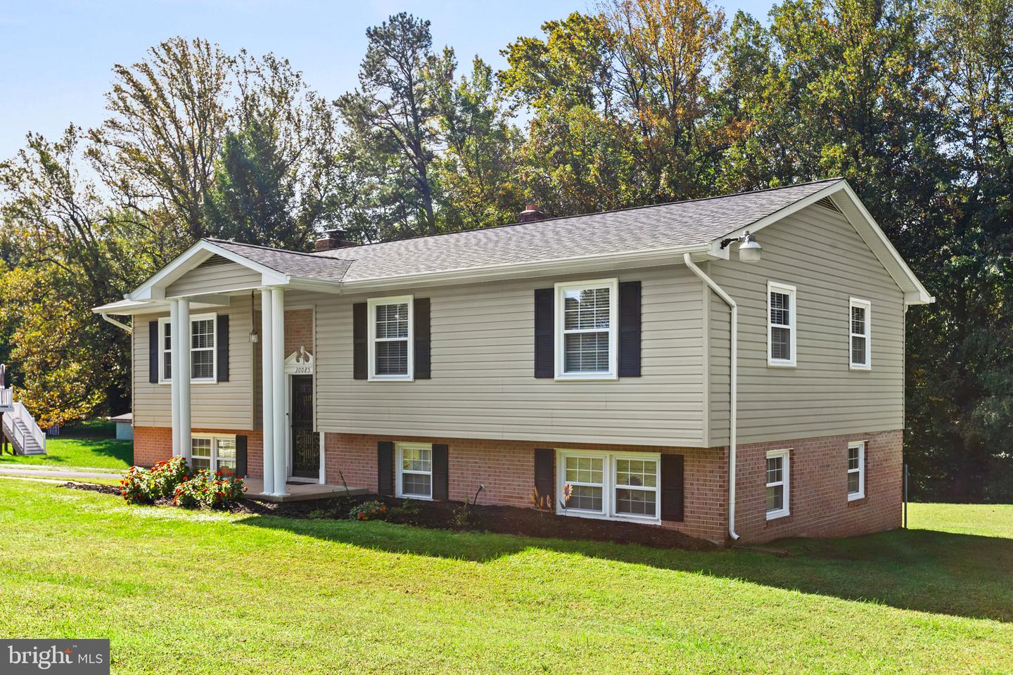 30085 Huntt Rd Property Photo 4