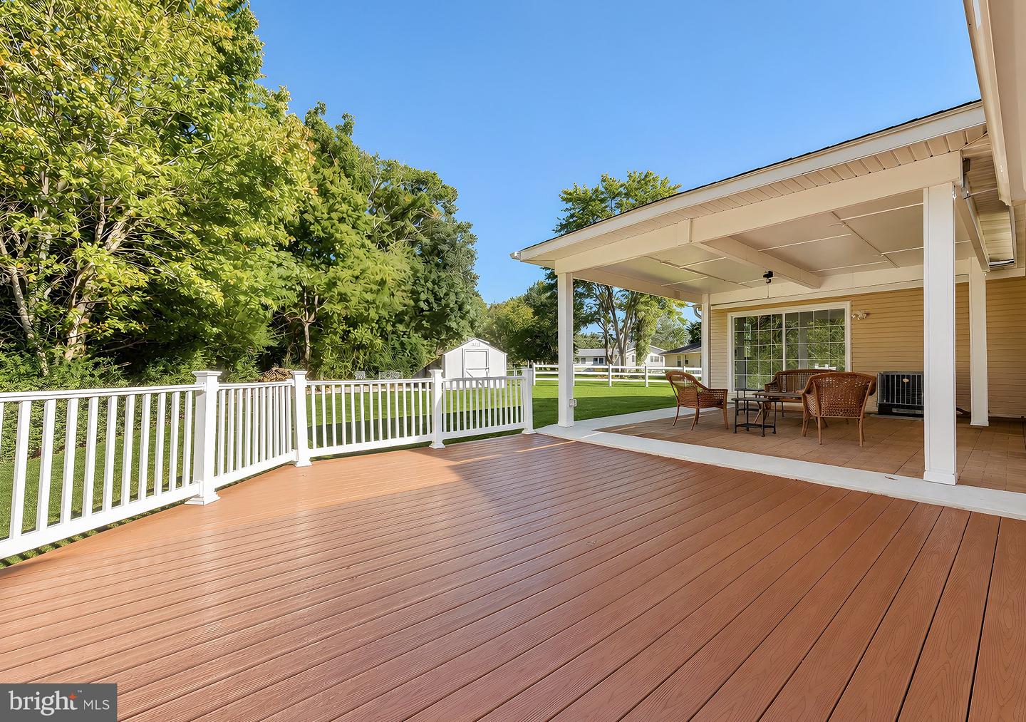 22712 Parkview Dr Property Photo 6