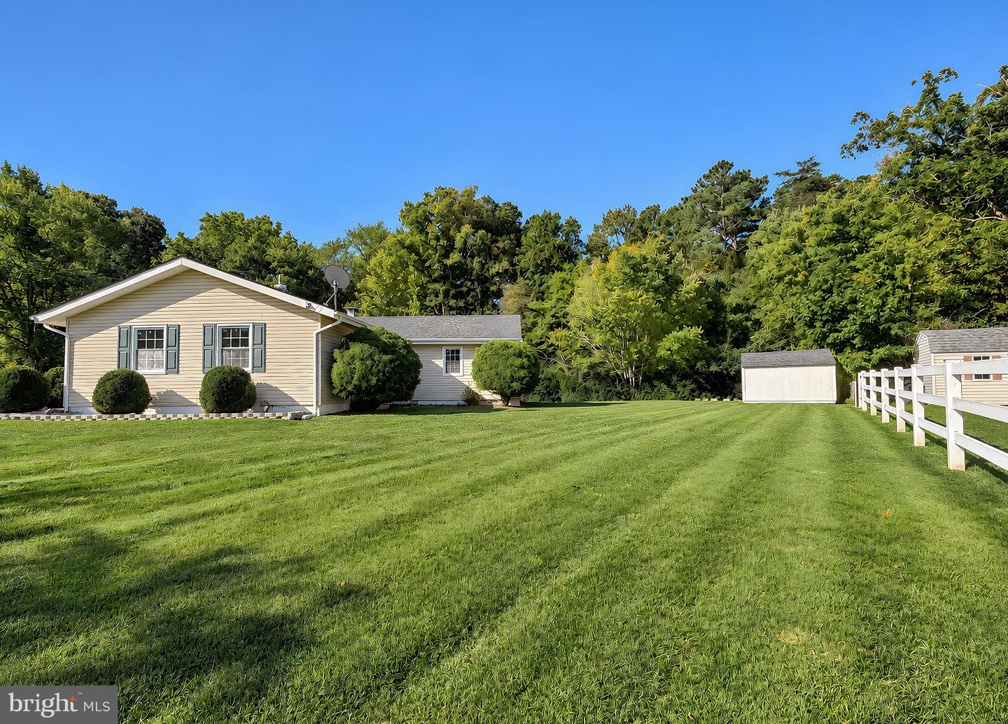 22712 Parkview Dr Property Photo 12