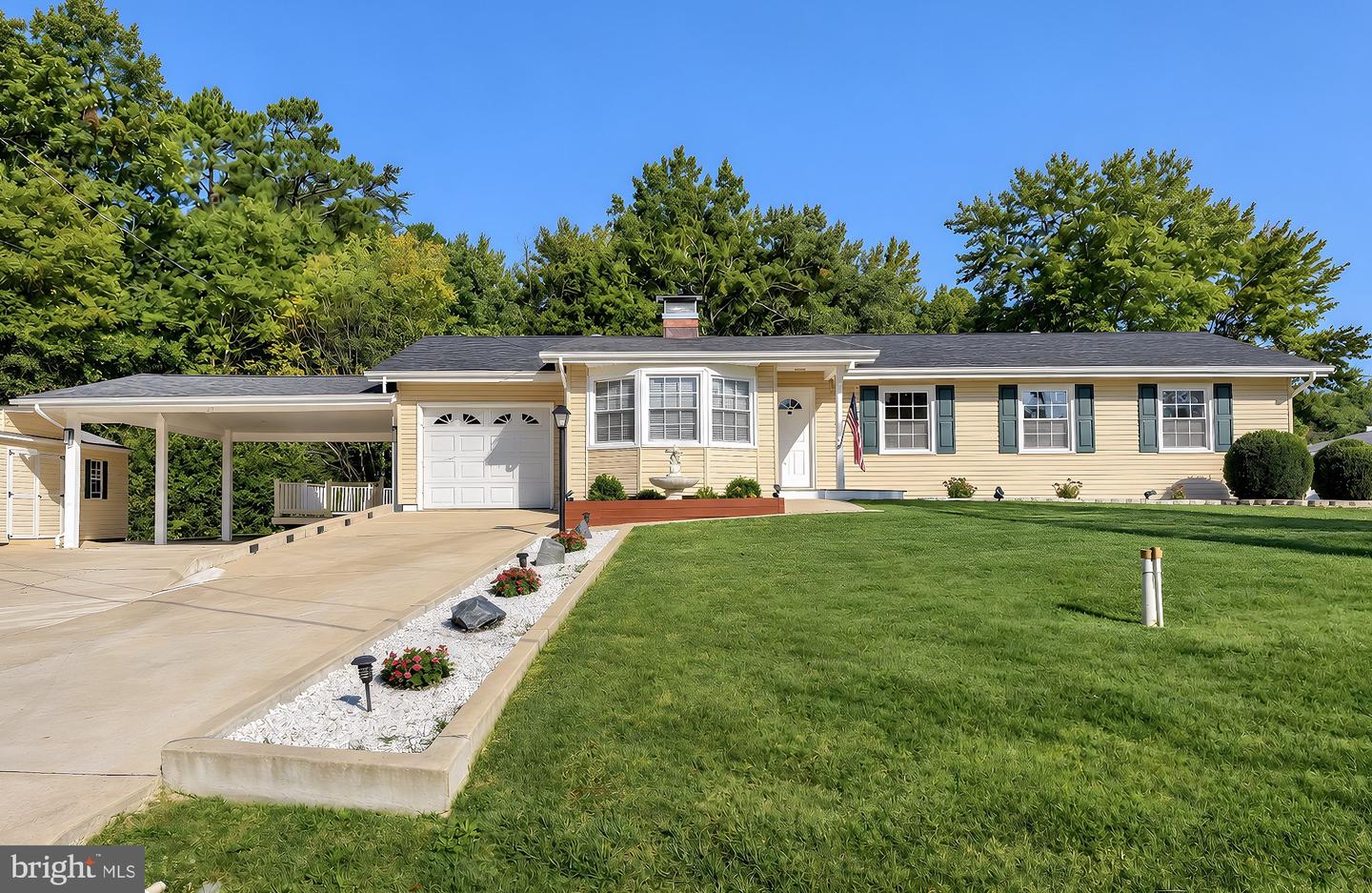 22712 Parkview Dr Property Photo 14