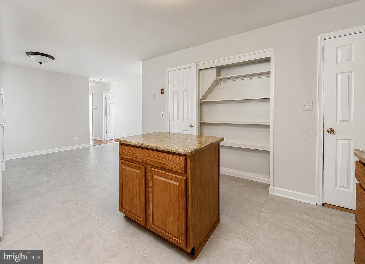 22712 Parkview Dr Property Photo 24