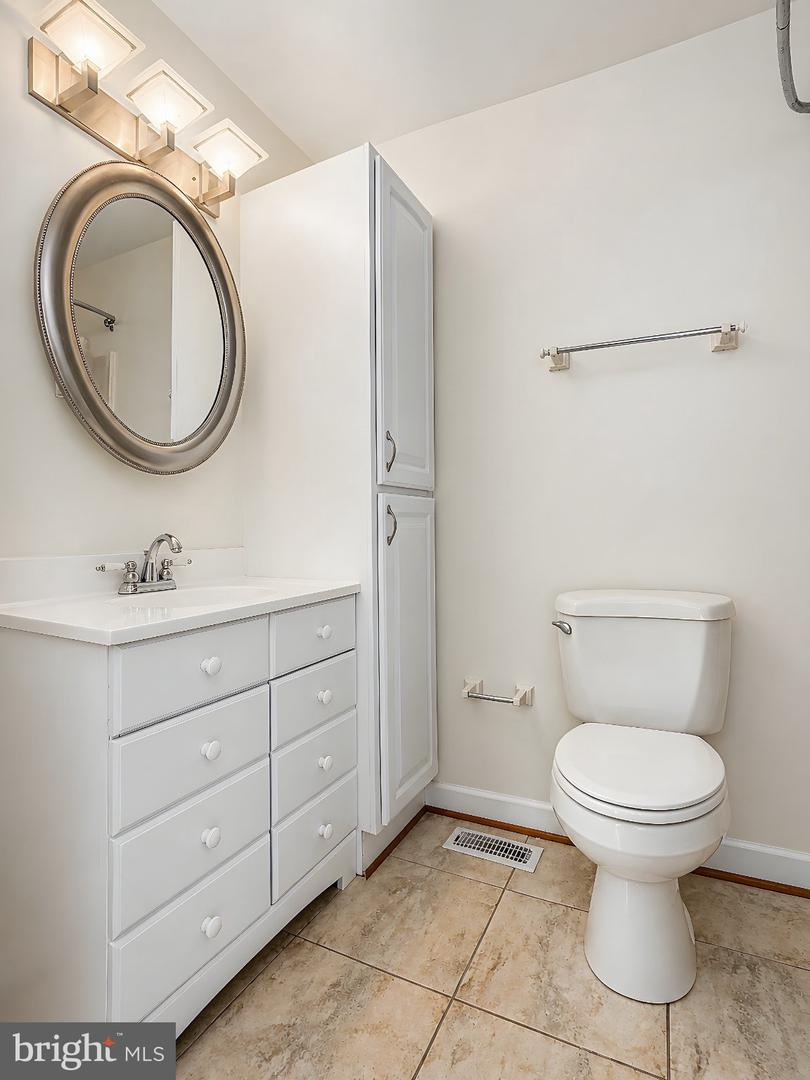 22712 Parkview Dr Property Photo 44