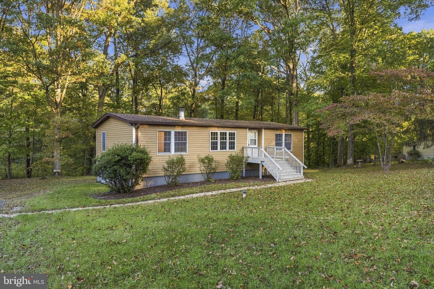 26864 Oak Ridge Dr Property Photo 2