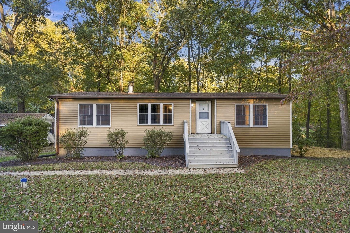 26864 Oak Ridge Dr Property Photo 3
