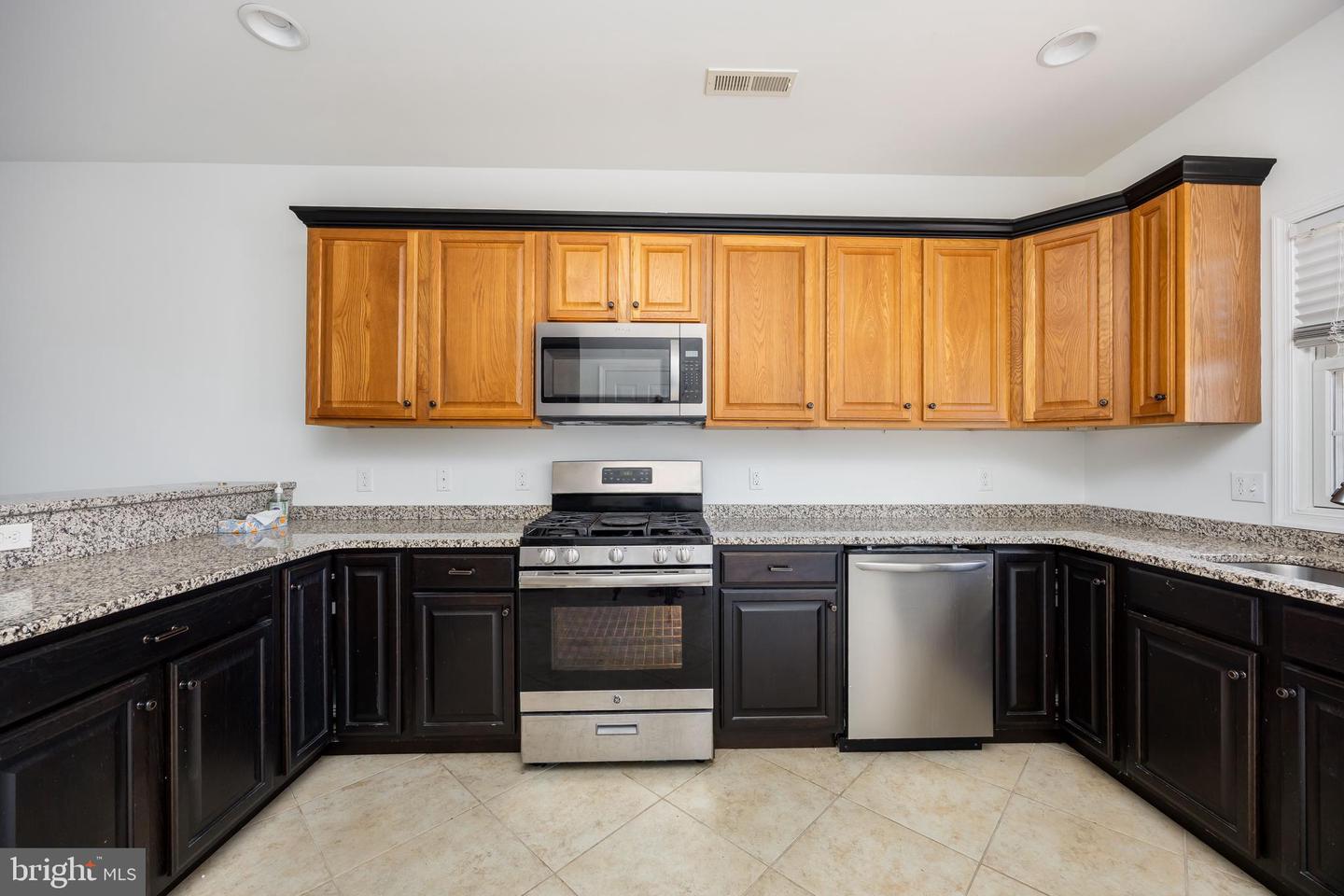 111 Sunset Cir #111e Property Photo 20