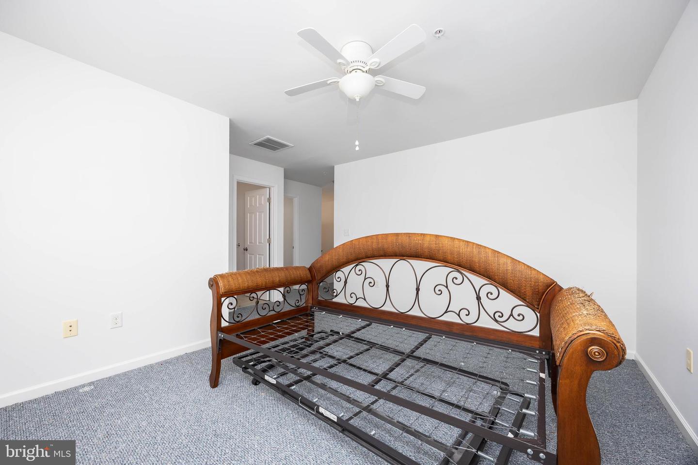 111 Sunset Cir #111e Property Photo 35