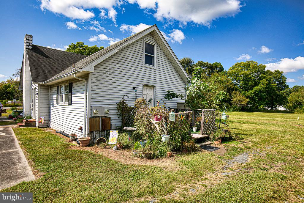 31680 Eden Allen Rd Property Photo 2