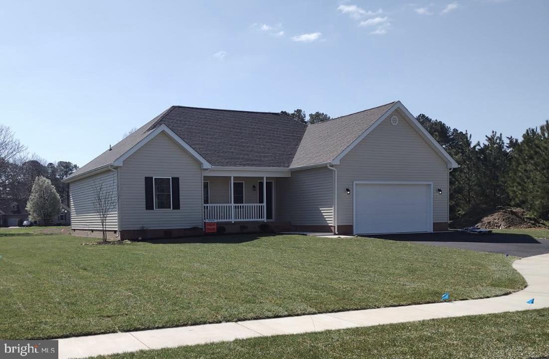 30425 Plantation Dr Property Photo 1