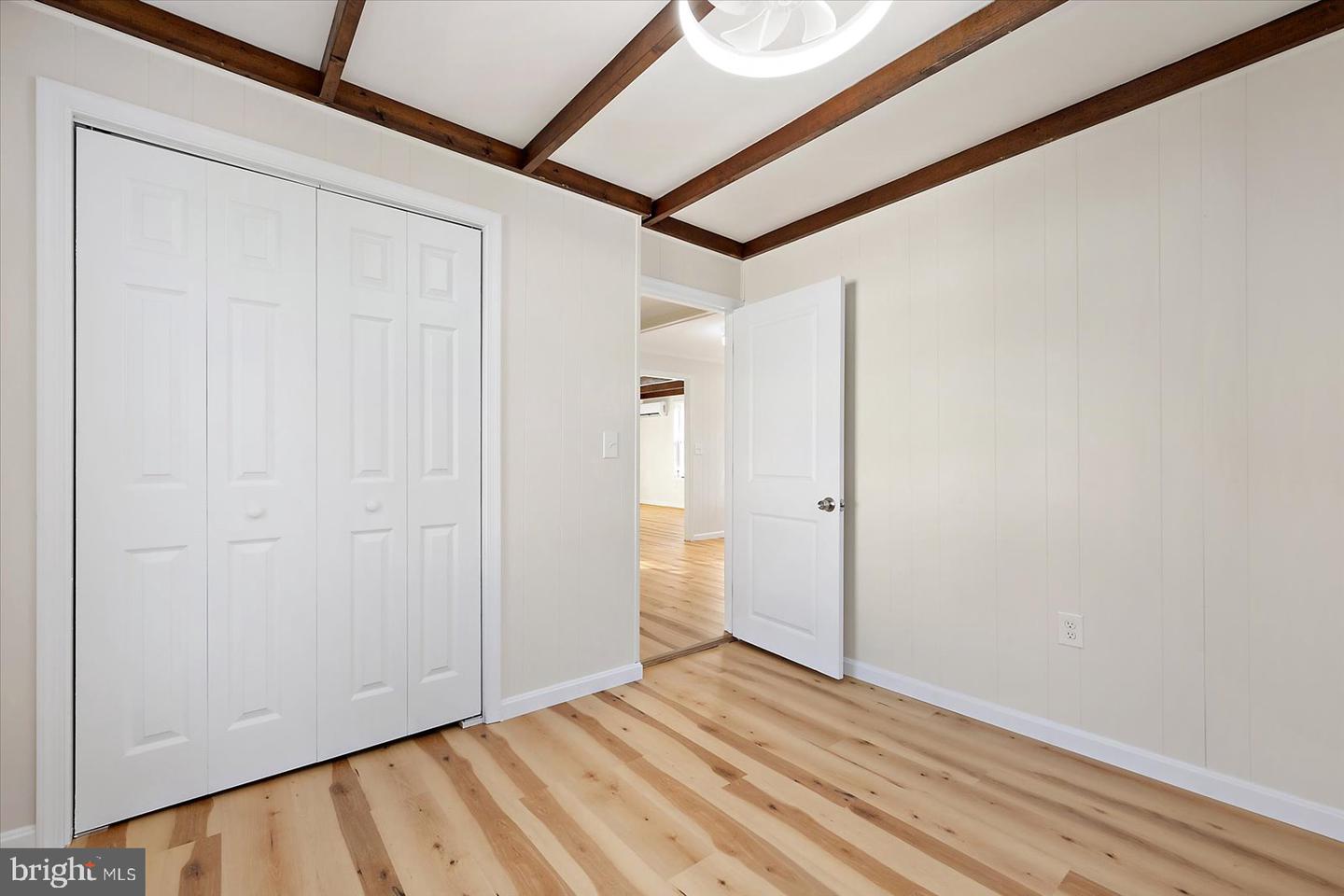 277 S Somerset Ave Property Photo 30