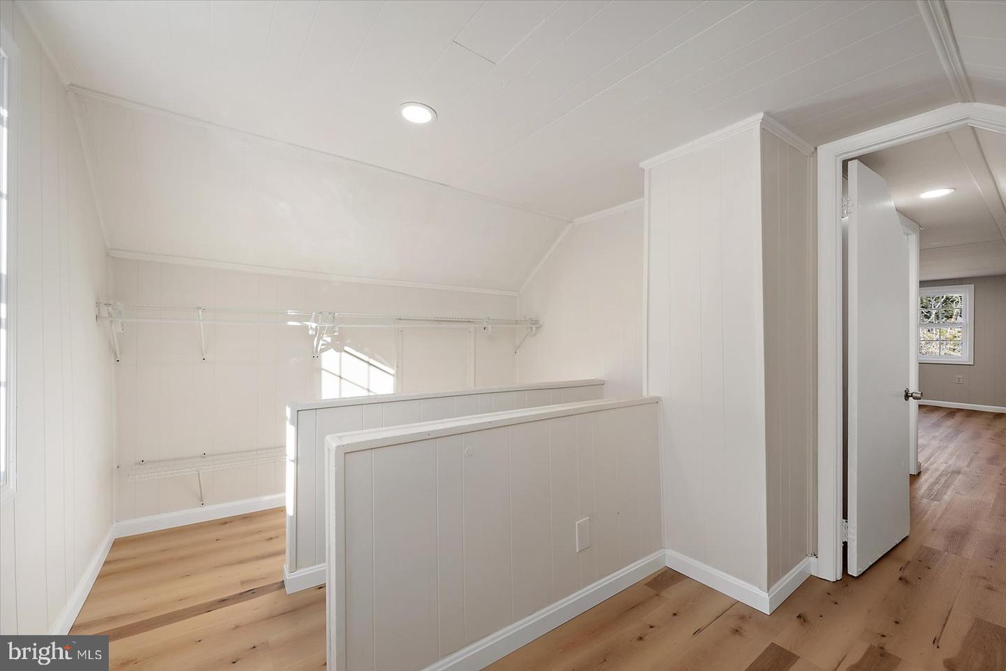277 S Somerset Ave Property Photo 32