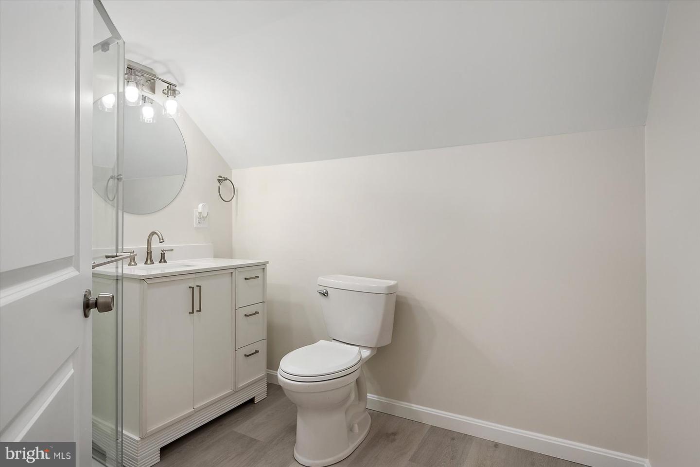 277 S Somerset Ave Property Photo 37