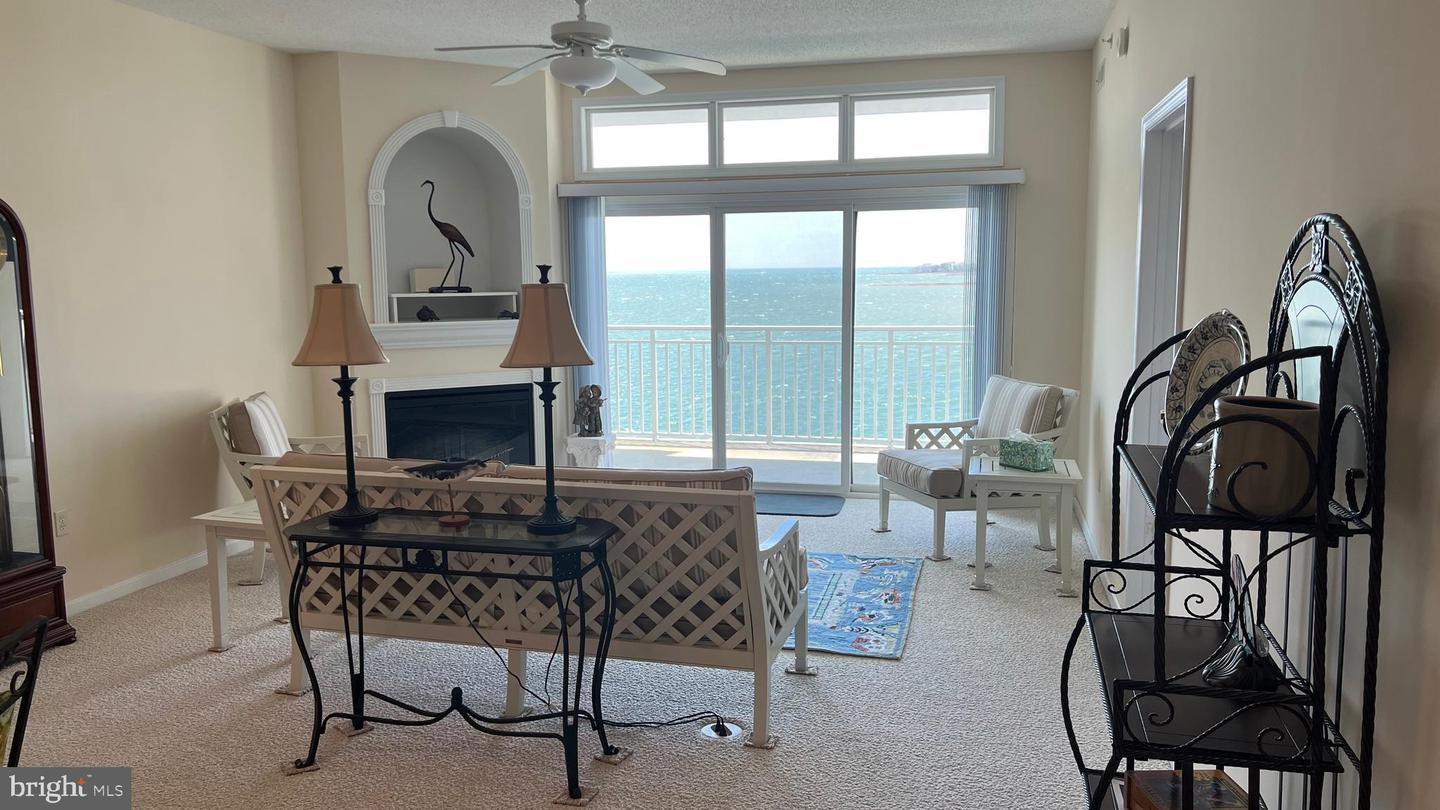 103 Williams St #416 Property Photo 10