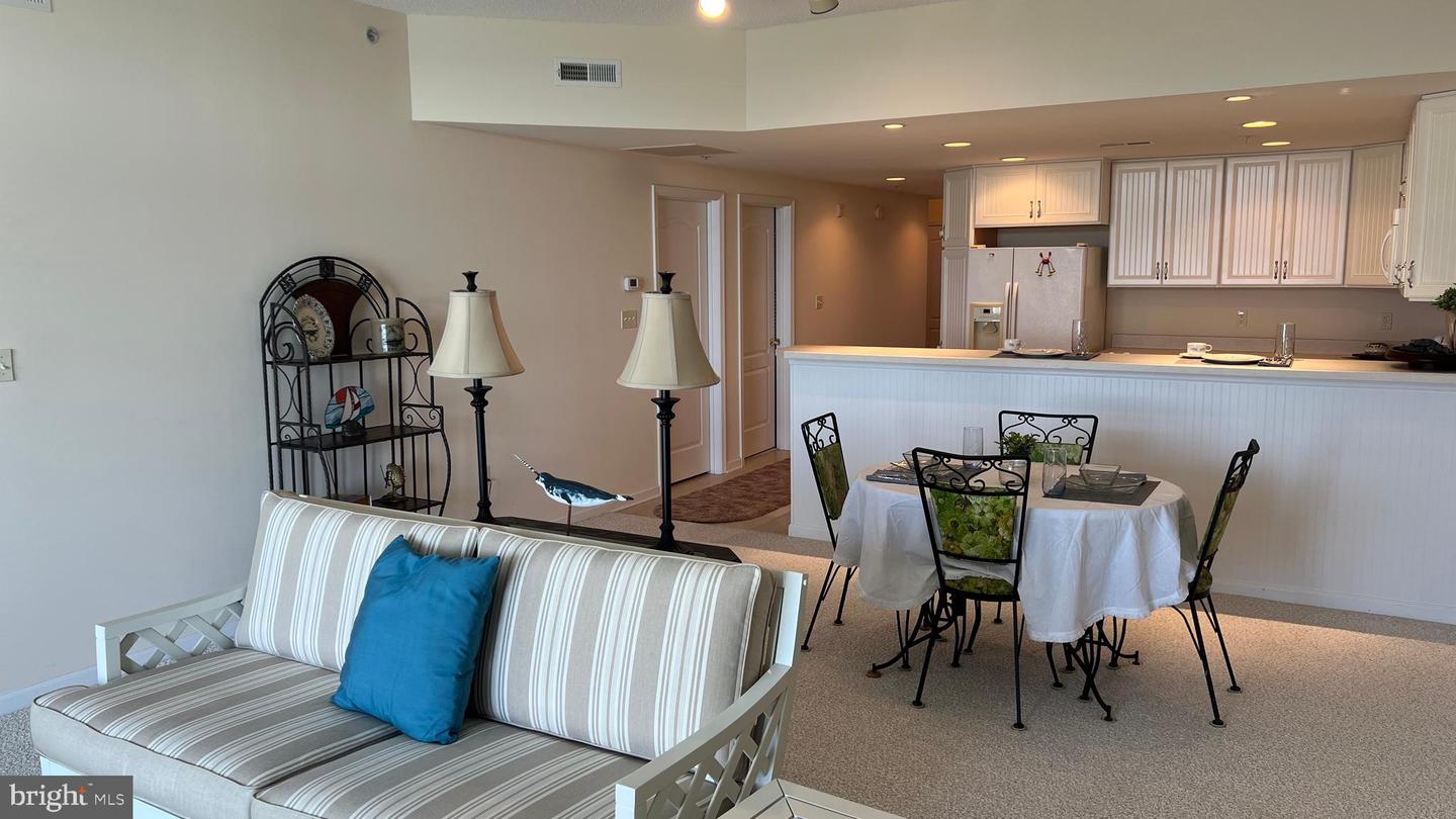 103 Williams St #416 Property Photo 11