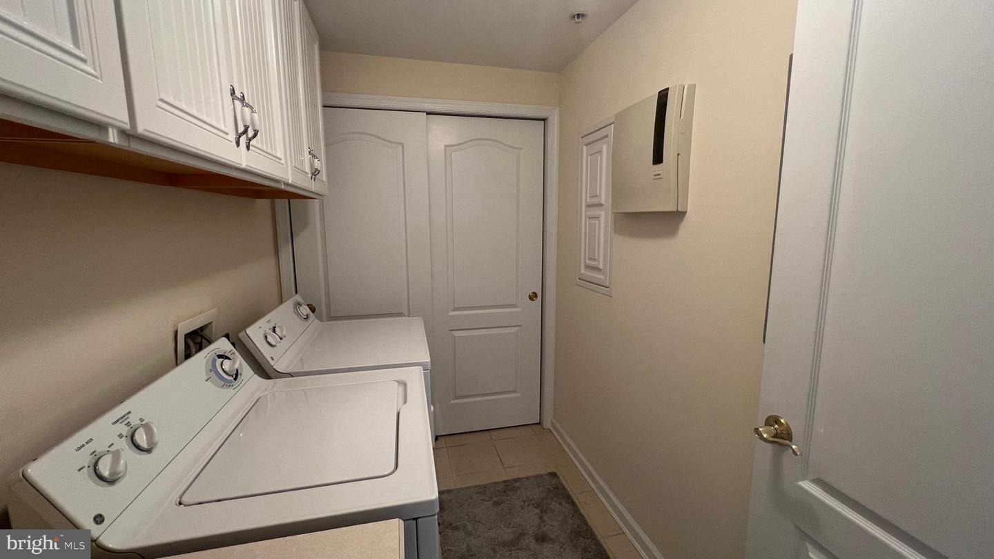 103 Williams St #416 Property Photo 23