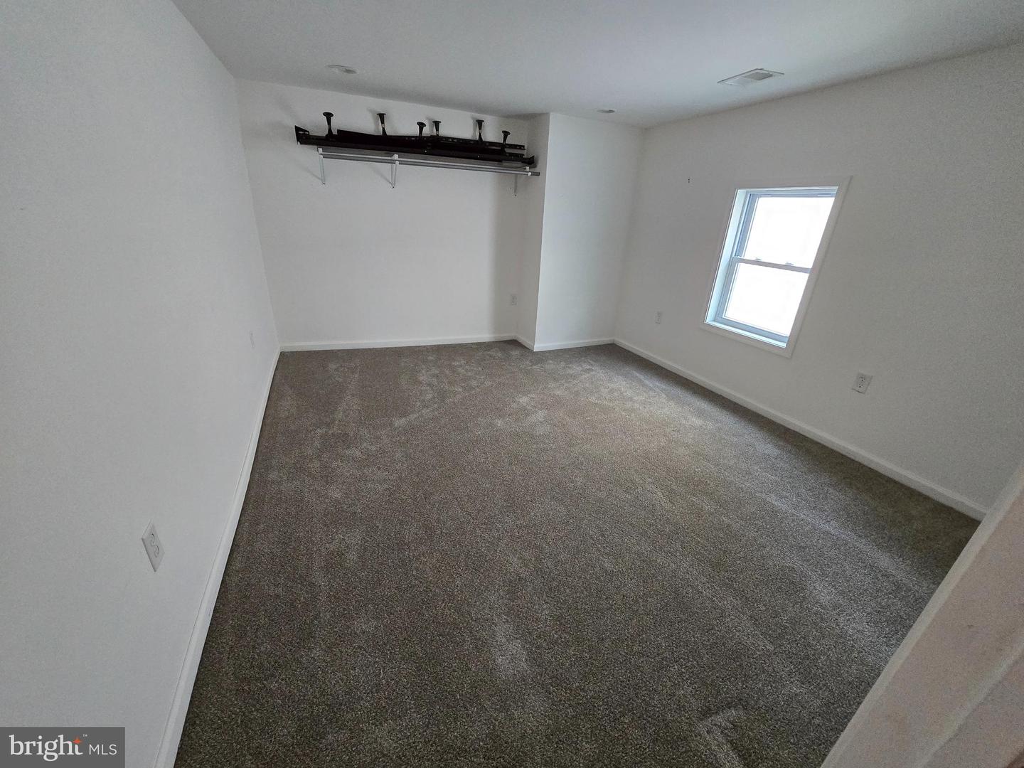 25 W Chesapeake Ave Property Photo 13