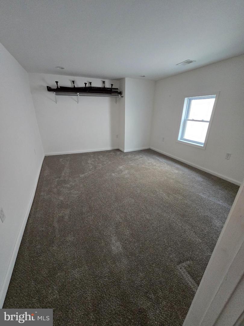 25 W Chesapeake Ave Property Photo 14