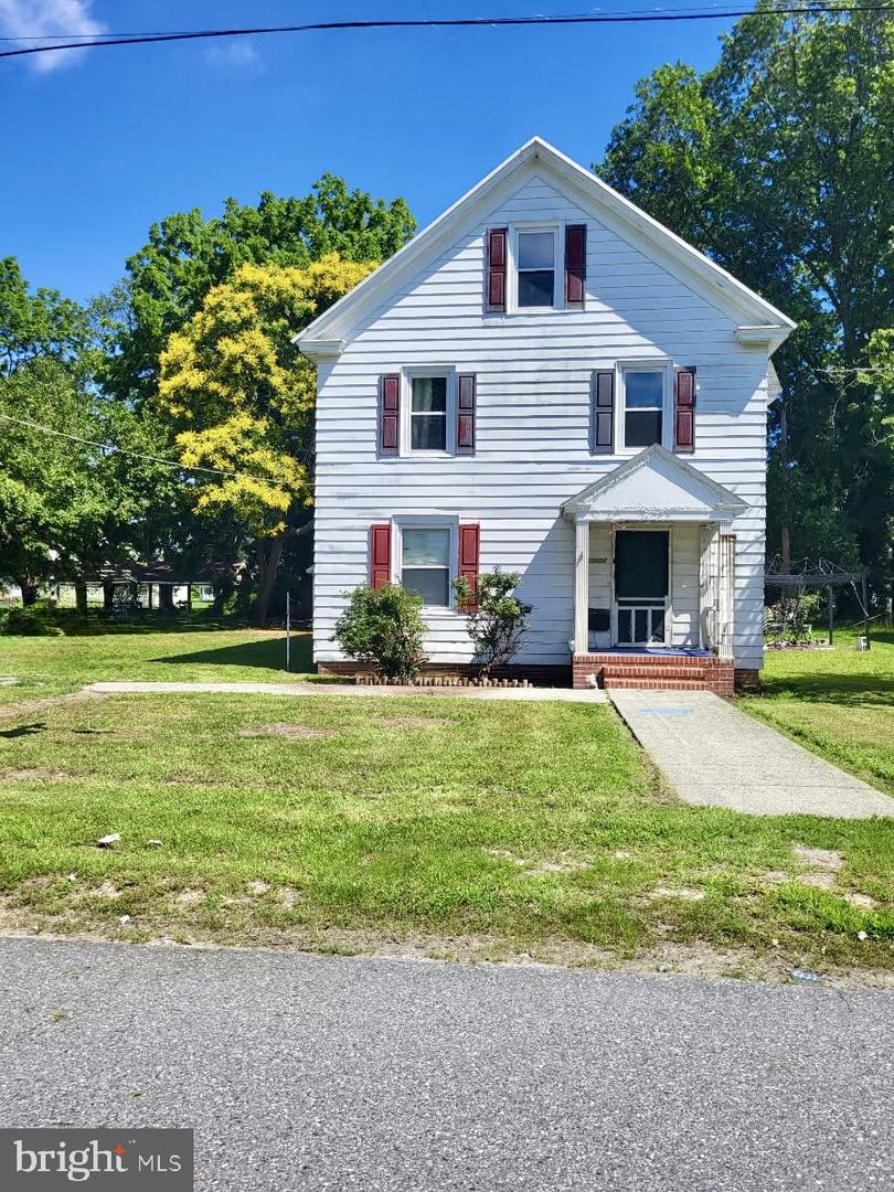 30432 Oak St Property Photo 1
