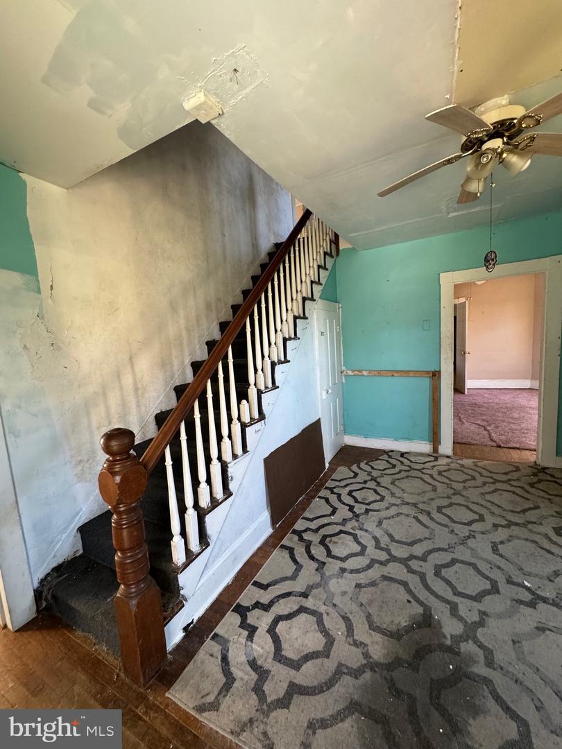 30432 Oak St Property Photo 7