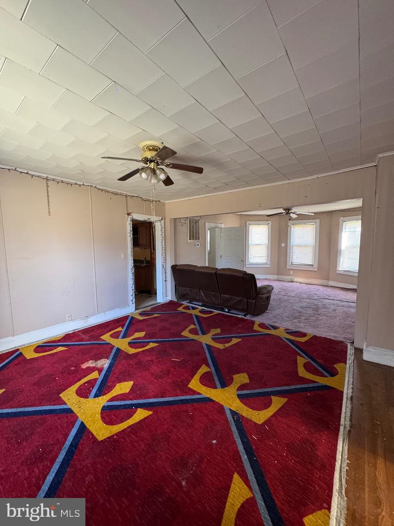 30432 Oak St Property Photo 11