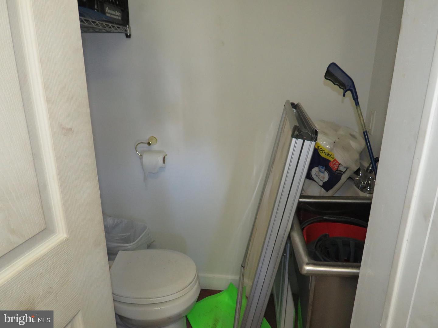 514 W Main St Property Photo 13