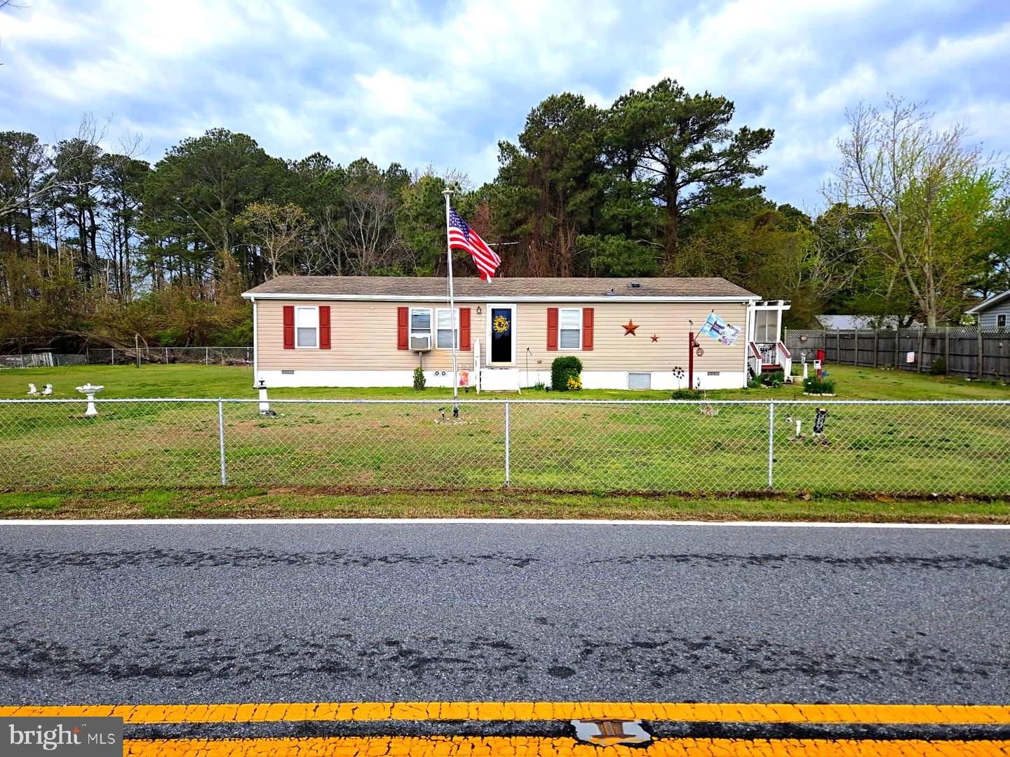 9274 Deal Island Rd Property Photo 2