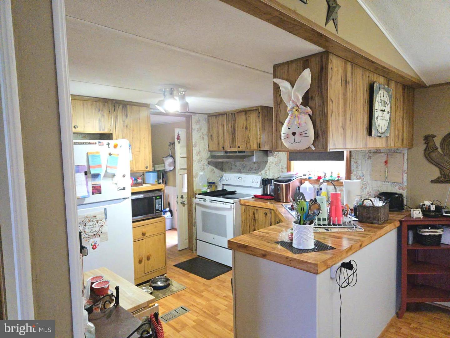 9274 Deal Island Rd Property Photo 3