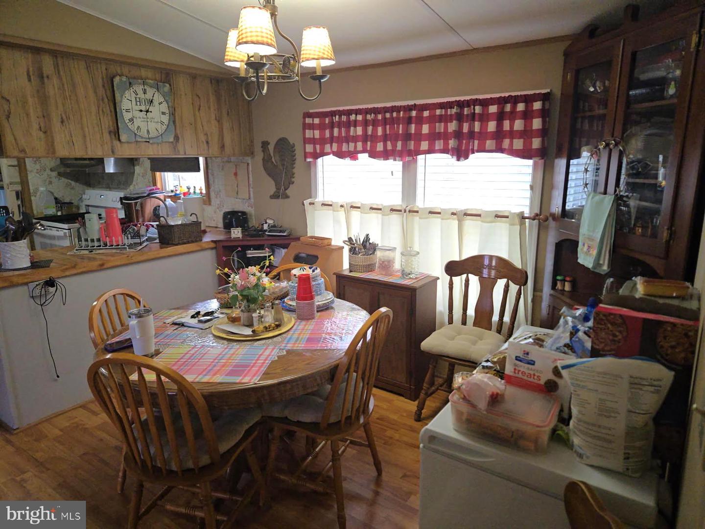 9274 Deal Island Rd Property Photo 5