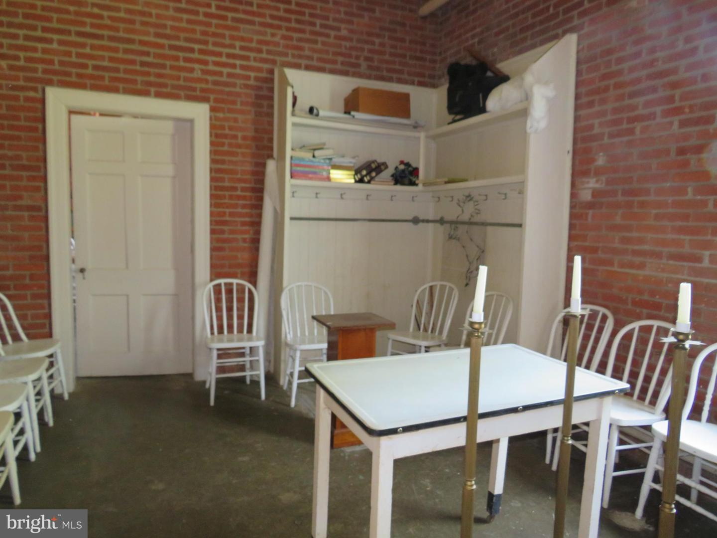 3 W Main St Property Photo 10