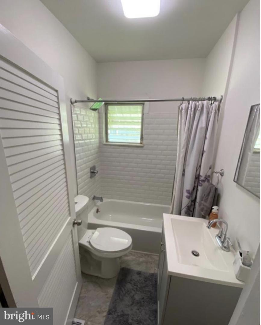 409 Myrtle St Property Photo 15