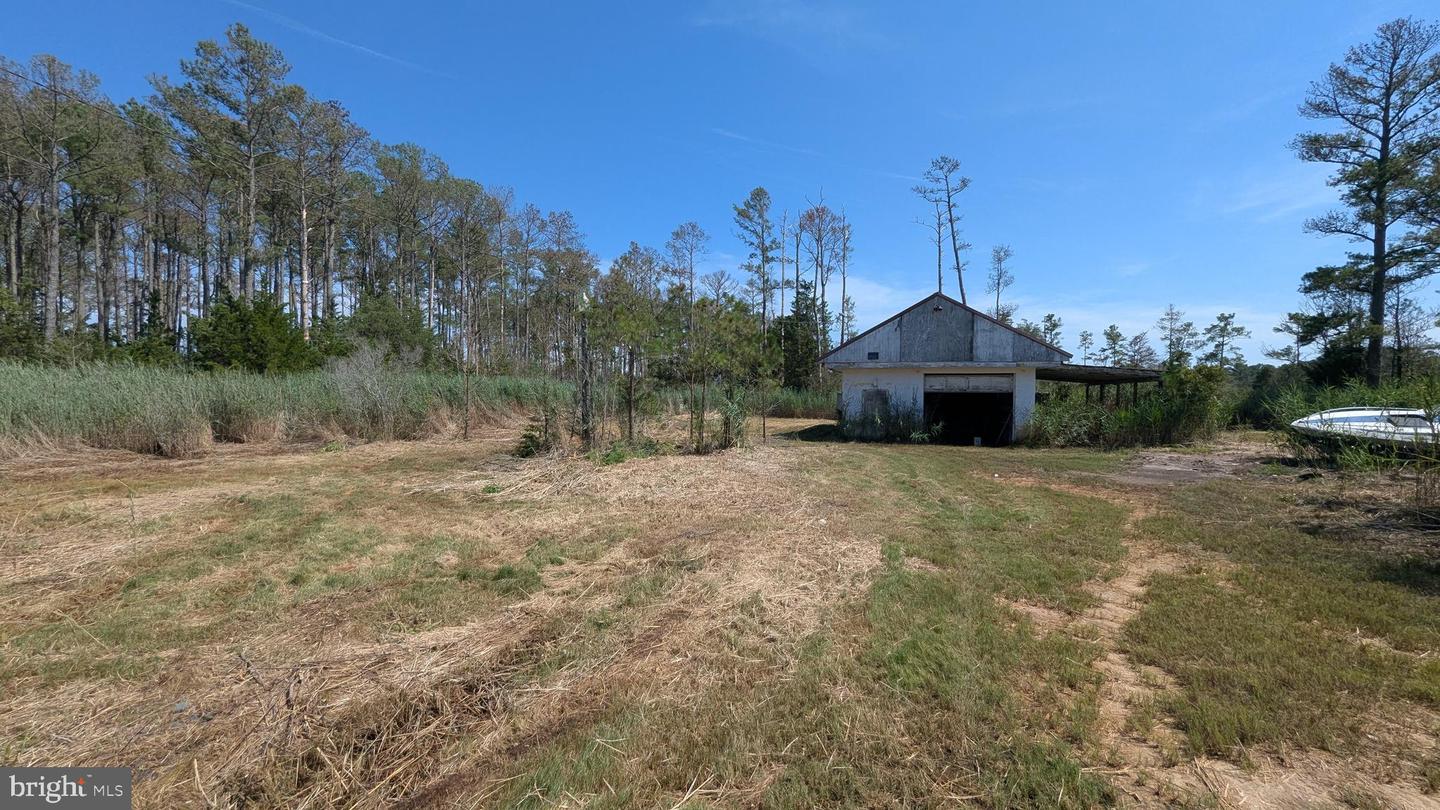 3012 William Maddox Rd Property Photo 2