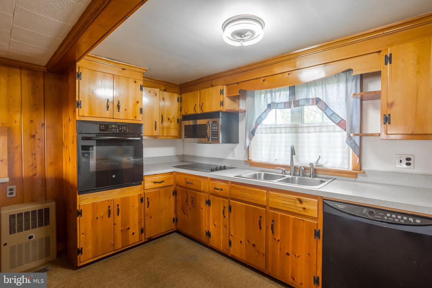 7751 Dividing Creek Property Photo 35