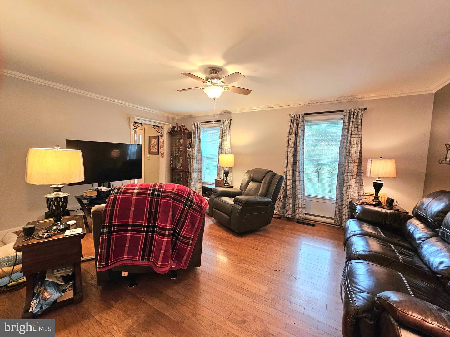 29769 Kingston Ln Property Photo 3