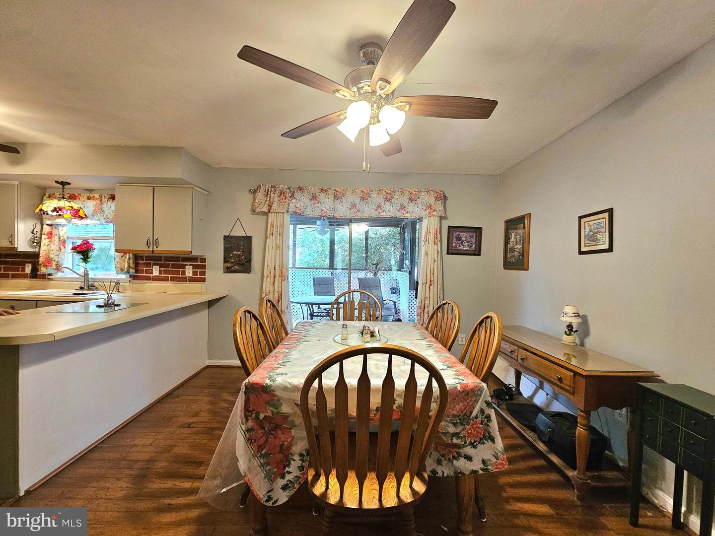 29769 Kingston Ln Property Photo 12