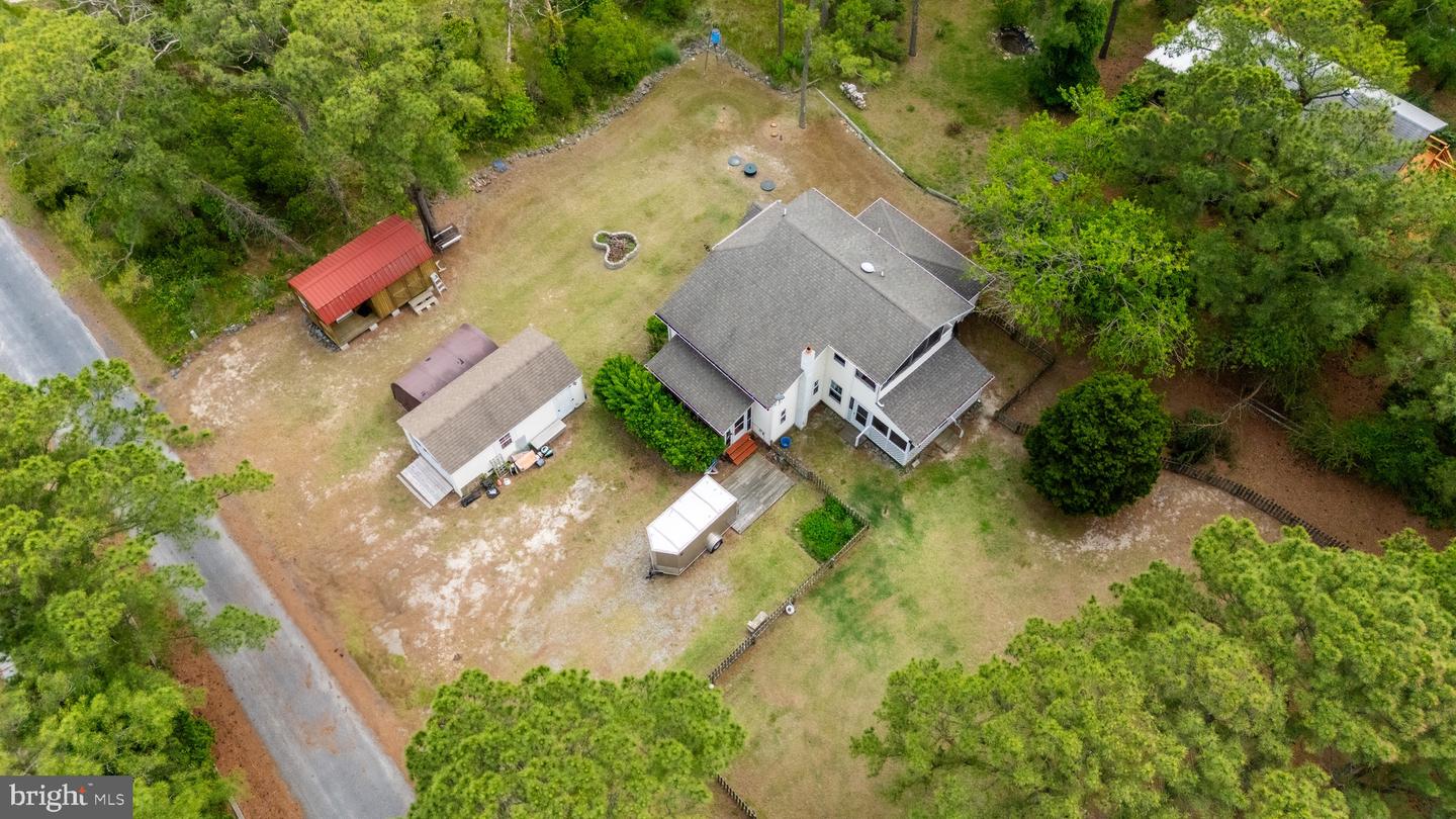 11161 Roland Parks Rd Property Photo 3