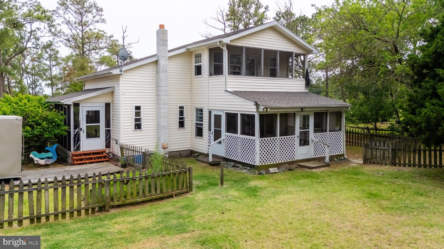 11161 Roland Parks Rd Property Photo 4