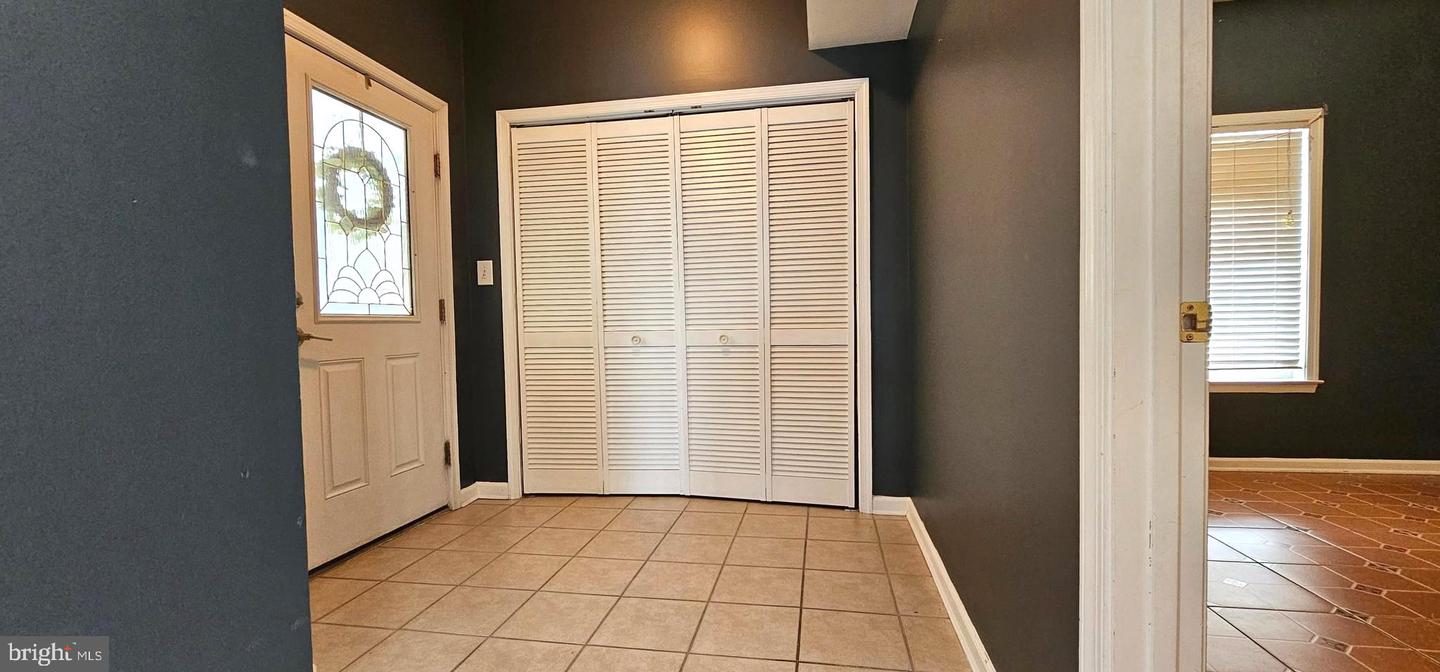 102 Williams St #209 Property Photo 3