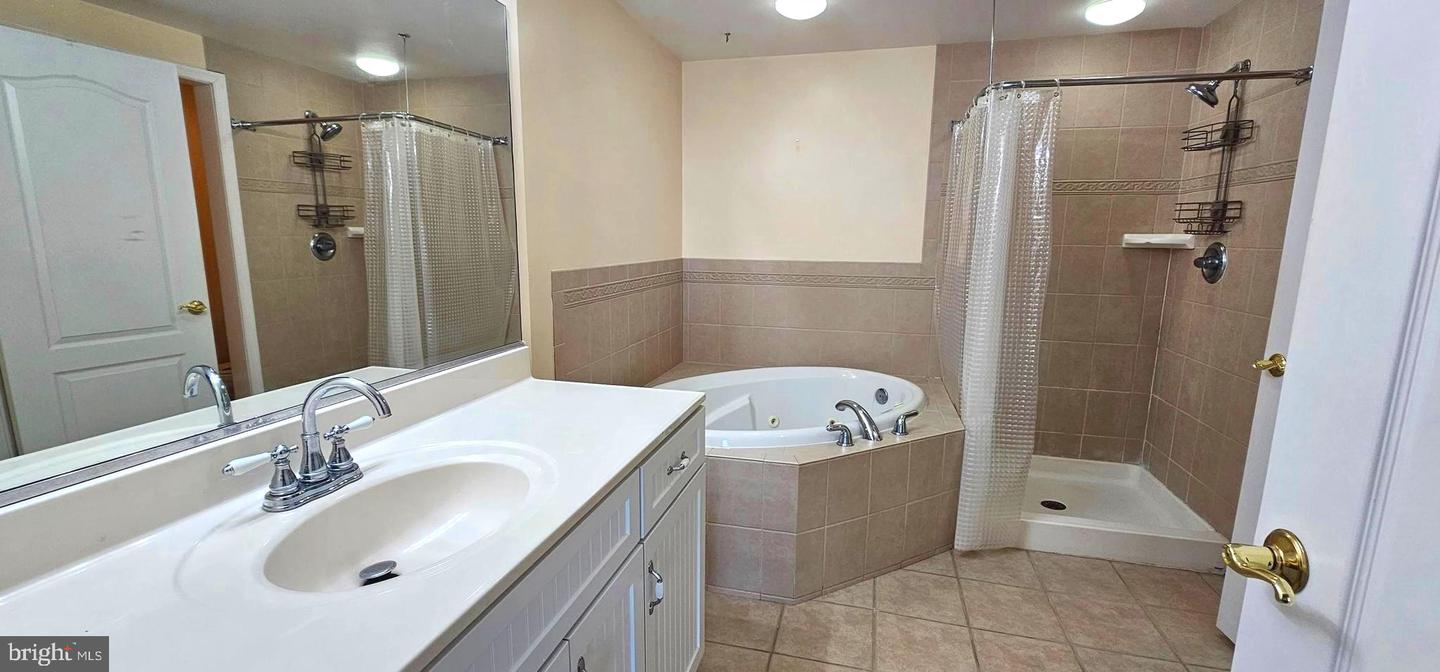 102 Williams St #209 Property Photo 16