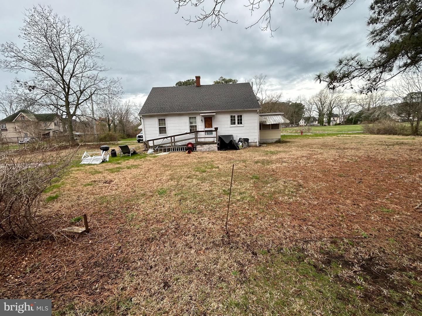2 Gandy Ln Property Photo 2