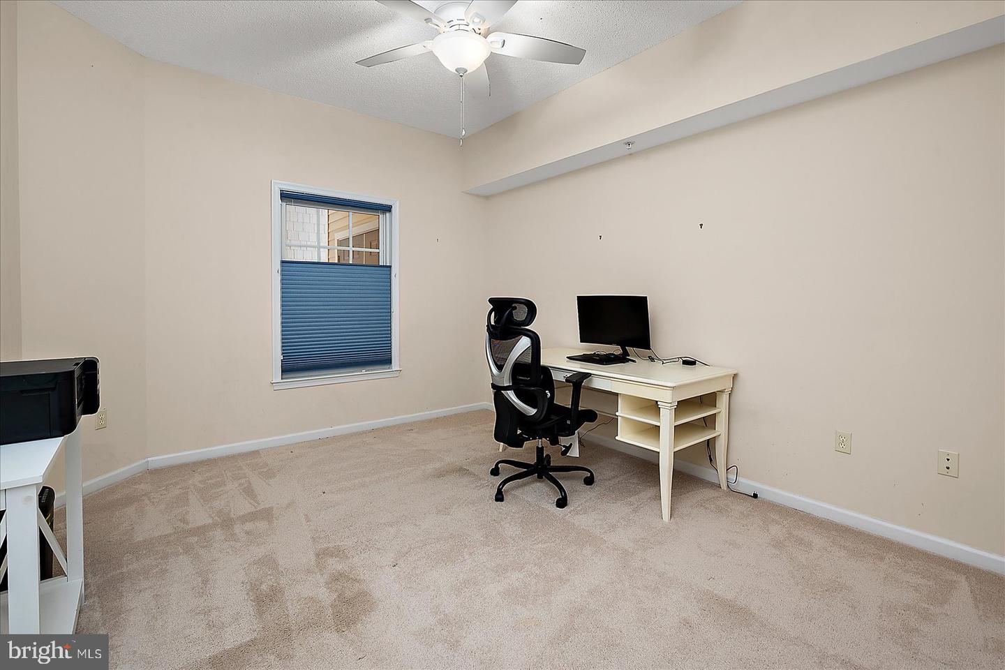 103 Williams St #517 Property Photo 31