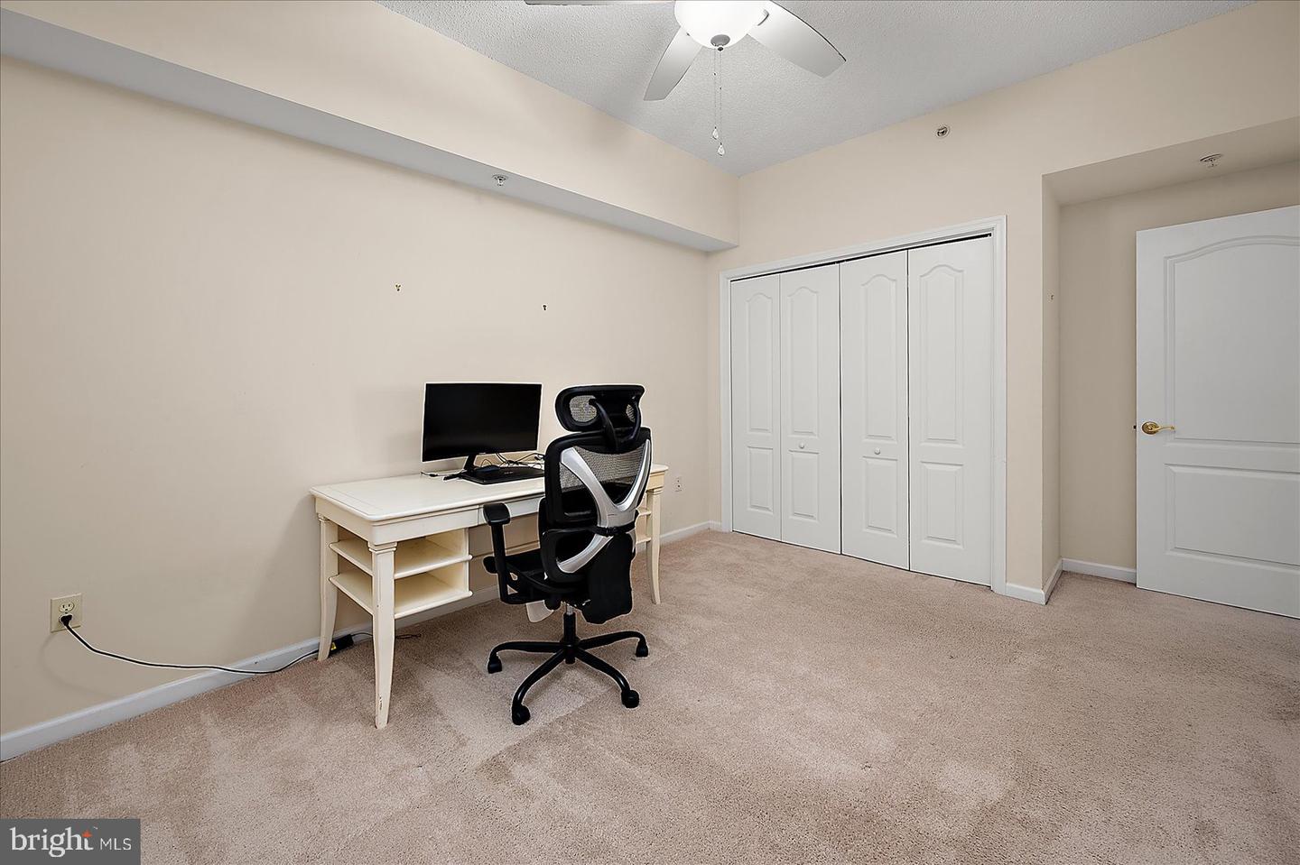 103 Williams St #517 Property Photo 32