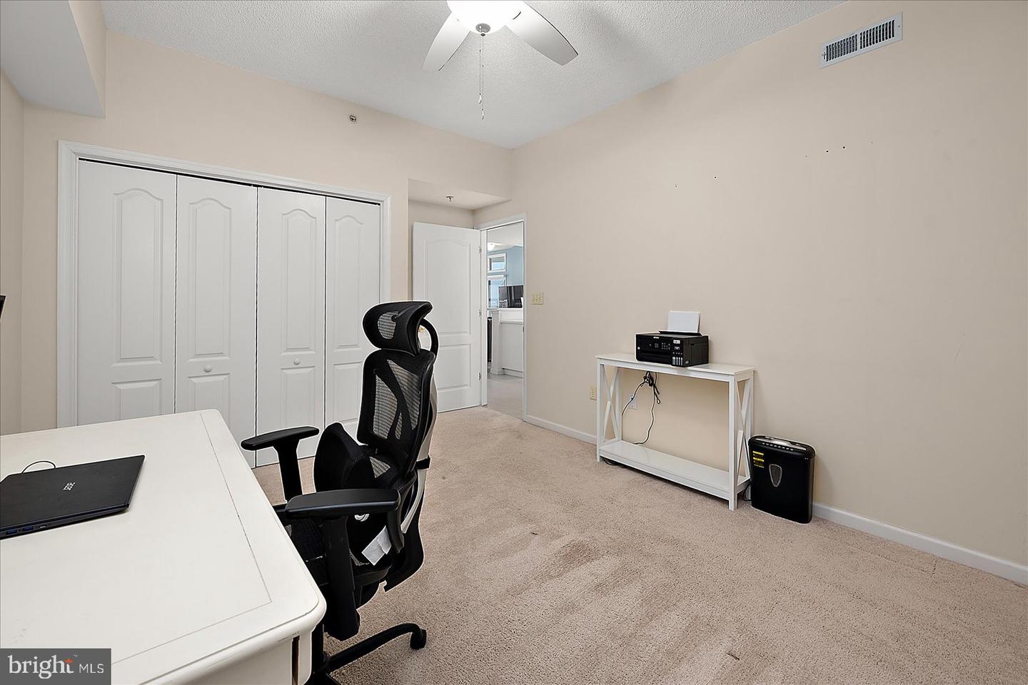 103 Williams St #517 Property Photo 33